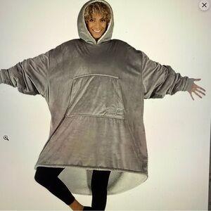 The Comfy hooded blanket oversized sweatshirt one size lounging gray‎